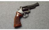 Smith & Wesson 19-5 in .357 Magnum - 1 of 2