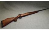 Weatherby ~ Mark V ~ 7MM Weatherby Magnum - 1 of 9