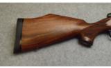 Weatherby ~ Mark V ~ 7MM Weatherby Magnum - 3 of 9
