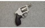 Smith & Wesson ~ 642-2 Airweight ~ .38 Special - 1 of 5