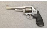 Smith & Wesson ~ 629-6 ~ .44 Remington Magnum - 2 of 3