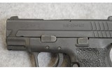 Springfield ~ XD-40 ~ 40 S&W - 3 of 4