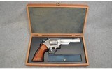 Smith & Wesson ~ 629 ~ 44 Magnum - 4 of 4