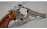 Smith & Wesson ~ 629 ~ 44 Magnum - 3 of 4