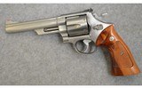 Smith & Wesson ~ 629 ~ 44 Magnum - 2 of 4