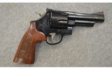 Smith & Wesson ~ 29-10 ~ 44 Magnum - 2 of 4