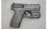 Smith & Wesson ~ M&P 9 Shield ~ 9 MM Luger - 1 of 3