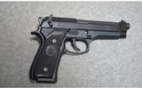Beretta ~ 92FS ~ 9 MM Luger - 1 of 2
