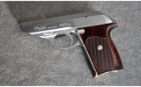 SIG Sauer ~ P230 SL ~ 9 MM Kurz (380 ACP) - 2 of 2 SIG Sauer ~ P230 SL ~ 9 MM Kurz (380 ACP) - 2 of 2