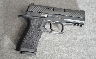 SIG Sauer ~ P320 ~ 9 MM Luger