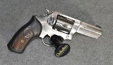 Ruger ~ SP101 ~ 327 Federal Magnum