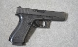 Glock ~ 17 ~ 9 MM Luger - 1 of 2
