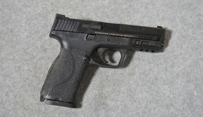 Smith & Wesson ~ M&P 9 ~ 9 MM Luger