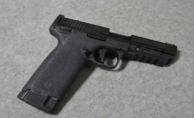 Smith & Wesson ~ M&P 22 Magnum ~ 22 Magnum