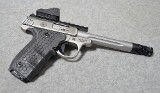 Smith & Wesson ~ SW 22 Victory ~ 22 Long Rifle