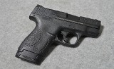 Smith & Wesson ~ M&P 9 Shield ~ 9 MM Luger - 1 of 2