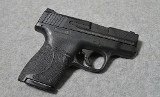 Smith & Wesson ~ M&P Shield ~ 9 MM Luger - 1 of 2
