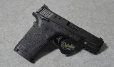 Smith & Wesson ~ M&P 9 Shield EZ ~ 9 MM luger - 1 of 2