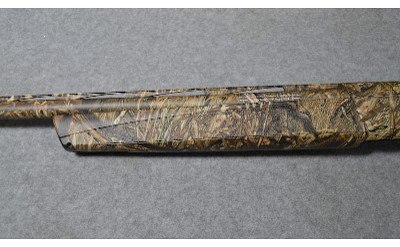 Browning ~ Maxus ~ 12 Gauge - Image 10 of 11