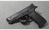 Smith & Wesson ~ M&P 9 ~ 9 MM luger - 2 of 2