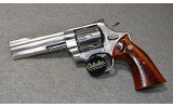 Smith & Wesson ~ 629-5 ~ 44 Remington Magnum - 2 of 2