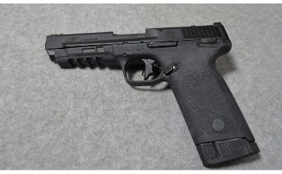 Smith & Wesson ~ M&P 22 Magnum ~ 22 Magnum - Image 2 of 2