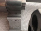 Smith & Wesson 64.3 stainless 3” 38 special - 3 of 4