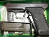 Heckler & Koch P7 M13 with original box and 3 magazines - 3 of 15