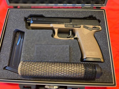 New FDE HK Mark 23 w/matching serial # B&T suppressor