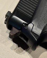 SIG SAUER P226 9mm. PISTOL 1996 - 7 of 10