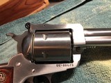 Ruger Super Blackhawk 44 Magnum - 4 of 12