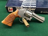 Smith & Wesson 686-3 4" With original box and paperwork - 13 of 18