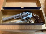 Smith & Wesson
19-3 6" - 2 of 5
