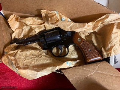 Smith
& Wesson 12-3
4"
NIB