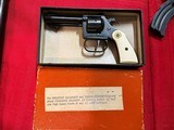 EIG
Model E4
22 Revolver - 3 of 5