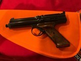 Crosman 600 Air Pistol - 1 of 4