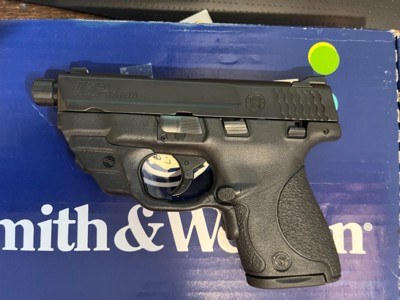 Smith & Wesson M&P 9 Shield