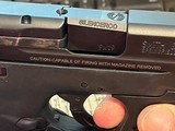 Smith & Wesson M&P 9 Shield - 3 of 5