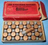* Vintage AMMO REMINGTON UMC 25 STEVENS
RIMFIRE RF SHORT BLACK POWDER FULL BOX - 1 of 4