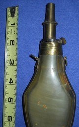 * Antique 1860s ANIMAL HORN & BRASS TRANSLUCENT POWDER FLASK - 1 of 6