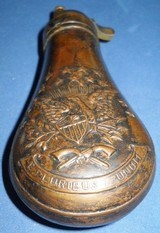 * Riling # 756 EAGLE, SHIELD & STARS CASED PISTOL POCKET POCKET POWDER FLASK - 3 of 4