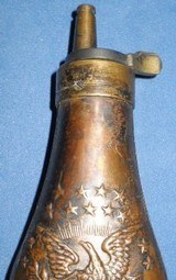 * Riling # 756 EAGLE, SHIELD & STARS CASED PISTOL POCKET POCKET POWDER FLASK - 2 of 4