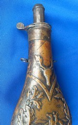 Antique CIVIL WAR EAR POWDER FLASK INDIAN HUNTING BUFFALO - 5 of 7