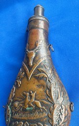Antique CIVIL WAR EAR POWDER FLASK INDIAN HUNTING BUFFALO - 4 of 7