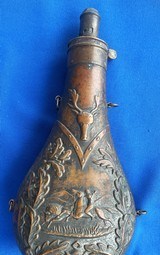 Antique CIVIL WAR EAR POWDER FLASK INDIAN HUNTING BUFFALO - 1 of 7