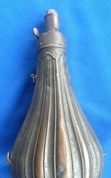 Antique AMERICAN FLASK & CAP POWDER FLASK RILING #276 FLUTED DESIGN - 1 of 7