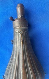 Antique AMERICAN FLASK & CAP POWDER FLASK RILING #276 FLUTED DESIGN - 2 of 7