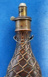 Antique UNITED STATES FLASK Co. COPPER & BRASS ROPE DESIGN POWDER FLASK - 9 of 9