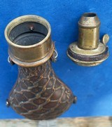 Antique UNITED STATES FLASK Co. COPPER & BRASS ROPE DESIGN POWDER FLASK - 8 of 9