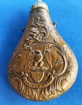 Antique CIVIL WAR ERA BRASS POWDER FLASK EAGLE SHIELD FOLIAGE - 4 of 7